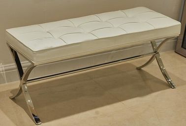 ราคาดี Button Tufted Leather Bedroom Ottoman Bench Durable With Mental Legs , Black Colors ออนไลน์