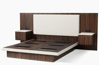 ราคาดี King Size Dark Zebra Wood Veneer Luxury Hotel Bedroom Furniture With Upholstered Headboard ออนไลน์